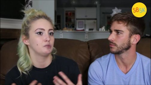 Living With 12 Personalities (Dissociative Identity Disorder)